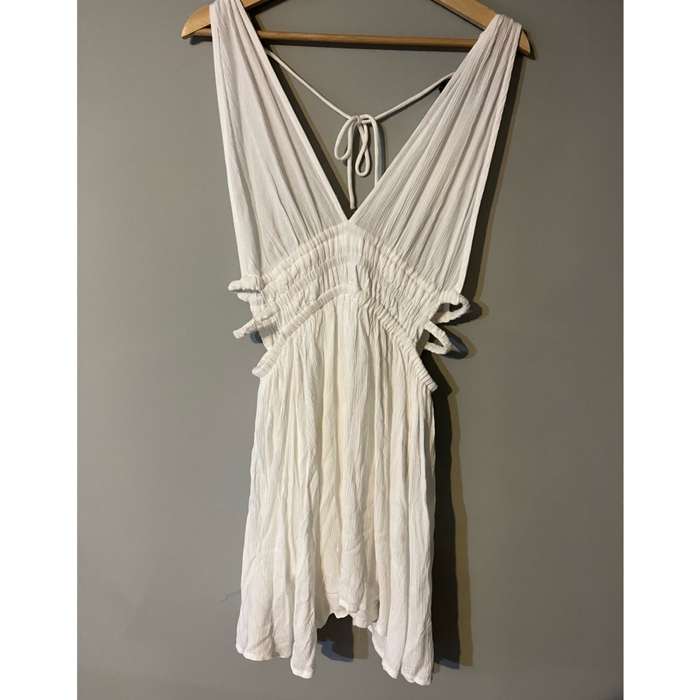 Elegant White Mini Dress